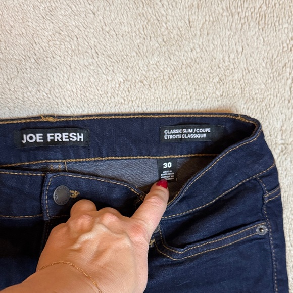 Joe Fresh Women's Navy Skinny Jeans like new sz 30 - Picture 2 of 9